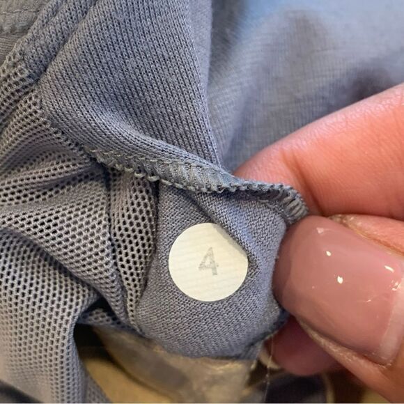 Lululemon Venus Tank Top With Shelf Bra Fossil Gray White Size 4. - Picture 8 of 8